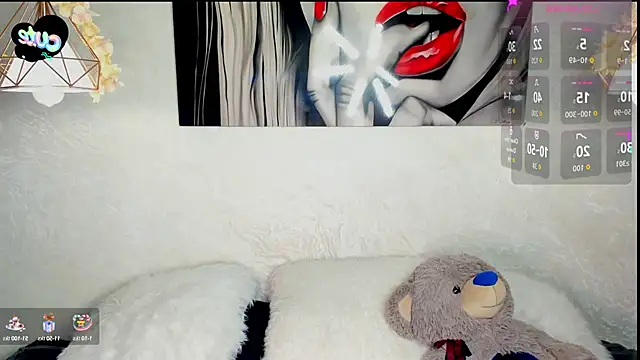Snapshot of ClleoMoon chatting on September 24, 3:49 am ClleoMoon online show from September 24, 3:49 am