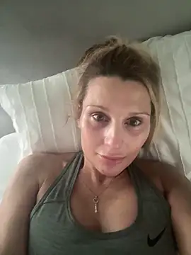 BaddieBossXX2 online show from March 1, 9:36 pm