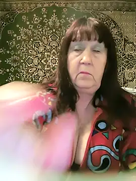 CrystalLime6411 online show from April 19, 7:05 pm