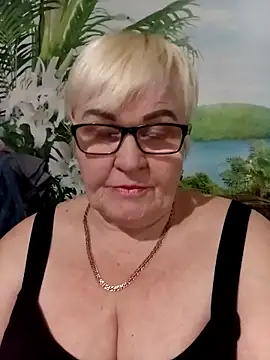 VioletSweet5566 online show from February 1, 2:05 pm