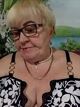 VioletSweet5566 online show from January 18, 1:40 pm