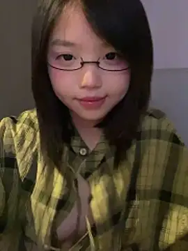 a5l2e0x online show from May 17, 10:36 am