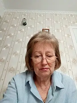 AlikaSwan5821 online show from March 3, 2:01 pm