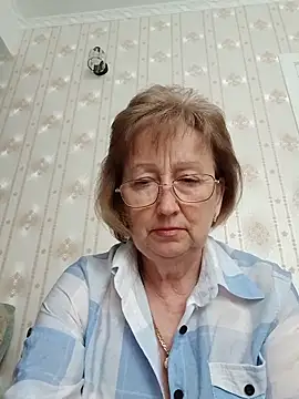 AlikaSwan5821 online show from May 17, 2:05 pm