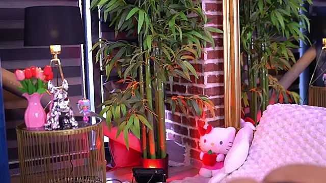 MillaSerene online show from February 12, 6:37 am