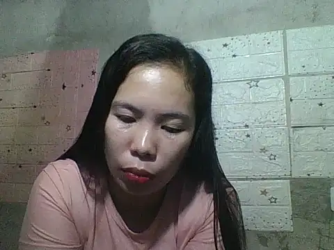 Snapshot of pinaysinglemommm chatting on October 8, 9:41 pm pinaysinglemommm online show from October 8, 9:41 pm