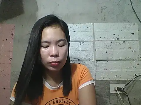 Snapshot of pinaysinglemommm chatting on September 28, 9:31 pm pinaysinglemommm online show from September 28, 9:31 pm