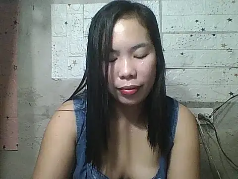 Snapshot of pinaysinglemommm chatting on September 17, 9:24 pm pinaysinglemommm online show from September 17, 9:24 pm
