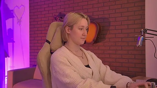 CinBellamy online show from February 26, 7:40 am