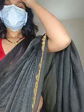 Shivani2002 online show from July 27, 4:26 pm