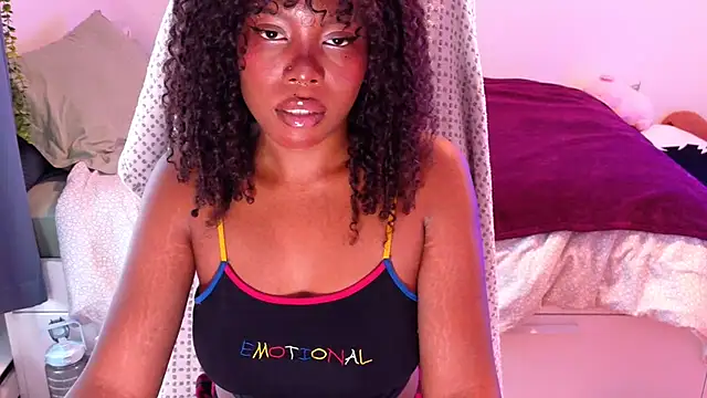 SparklingSoleil online show from April 1, 2:03 pm