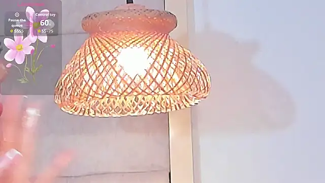 VioletHilton online show from November 4, 7:19 pm