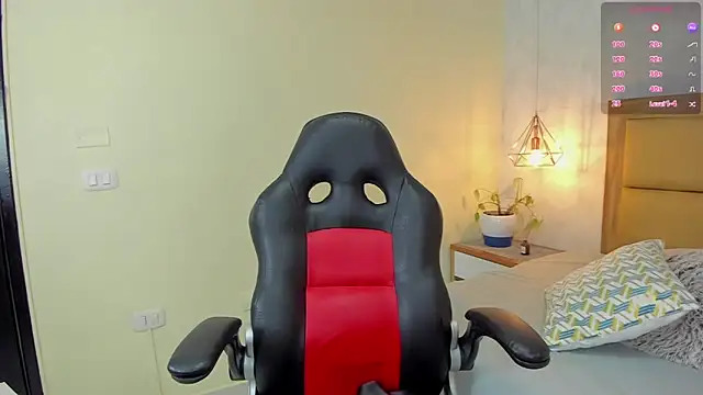 MELISSAROUGE online show from October 20, 7:39 pm