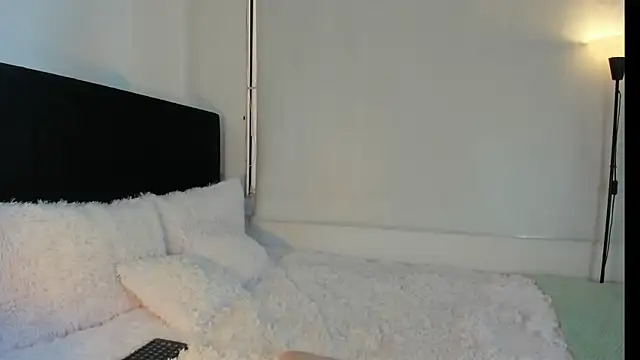 LunaVelvet777 online show from February 10, 5:38 pm