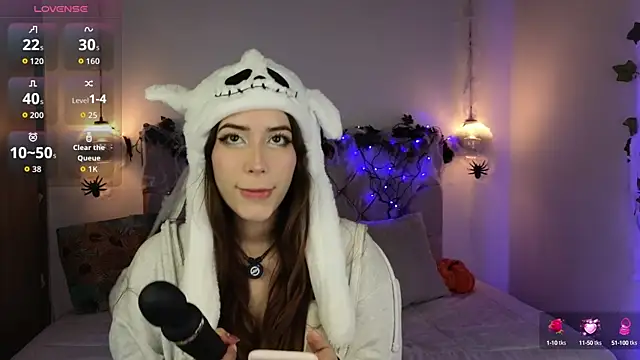 Snapshot of lila_min chatting on October 3, 2:55 pm lila min online show from October 3, 2:55 pm