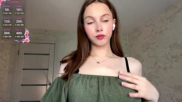 NylaNadler online show from July 24, 6:11 am