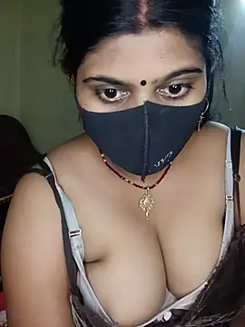 reena502 online show from July 1, 10:15 am