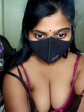 reena502 online show from April 2, 4:32 am