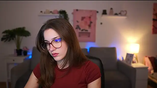 kissie cat online show from February 16, 2:17 pm