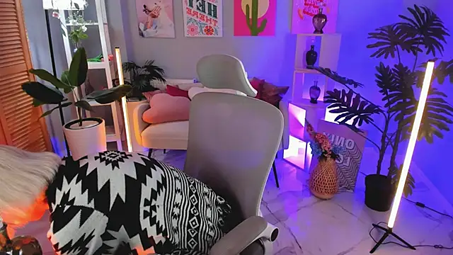 BethanyCloud online show from October 29, 5:45 am