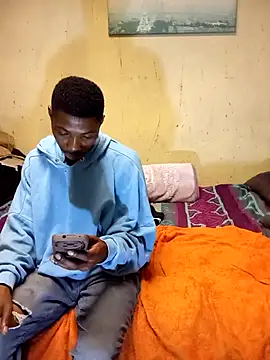 KruellaR1de3 online show from February 18, 9:25 pm