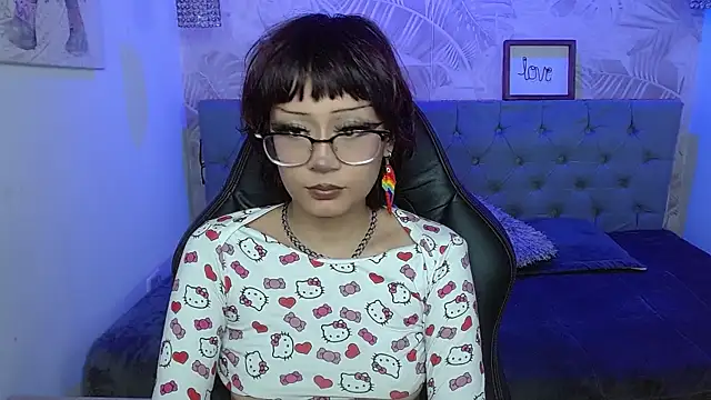 Nyxie tk online show from October 6, 7:40 pm