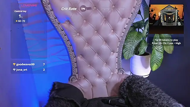 Snapshot of April__foxx chatting on October 16, 6:54 pm April foxx online show from October 16, 6:54 pm