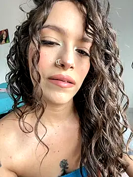Snapshot of alysa_g_ chatting on September 23, 7:56 pm alysa g online show from September 23, 7:56 pm
