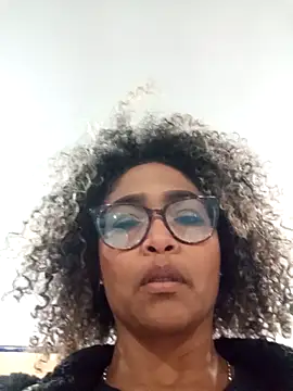 Snapshot of BiiancaEstradaa chatting on October 5, 11:21 pm BiiancaEstradaa online show from October 5, 11:21 pm