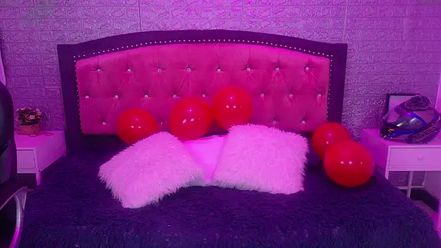 Natalie loffreda online show from February 16, 3:39 am