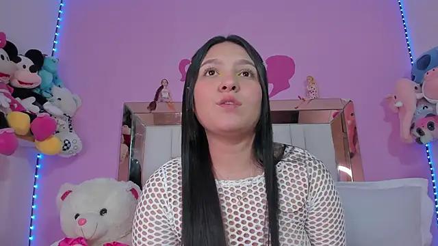 Snapshot of Emmy_Rivas chatting on October 1, 10:04 pm Emmy Rivas online show from October 1, 10:04 pm