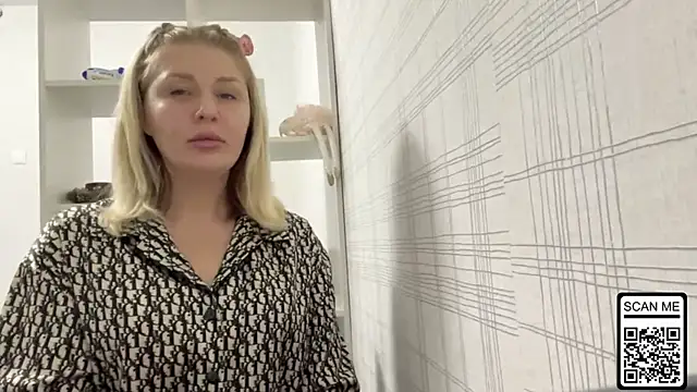 Blondie xoxoxo online show from November 11, 7:33 pm