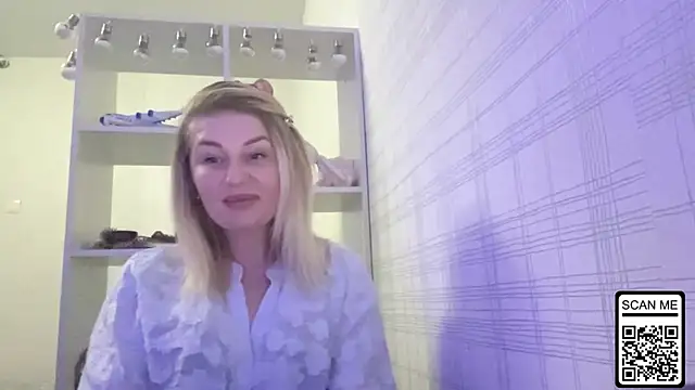 Blondie xoxoxo online show from January 7, 5:16 pm