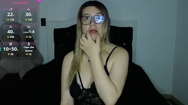 Blair Bunnyy online show from December 21, 6:12 pm