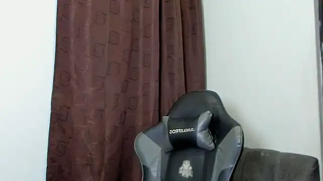 violet and myers online show from March 9, 11:24 am