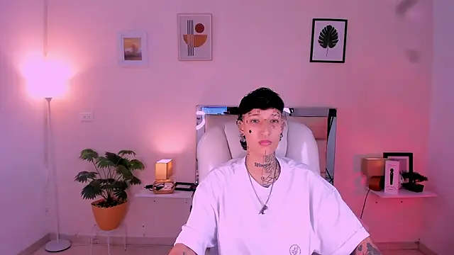 Luci Rose online show from November 6, 3:45 am