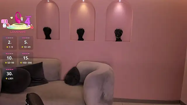 LizzCooper online show from October 1, 3:44 am