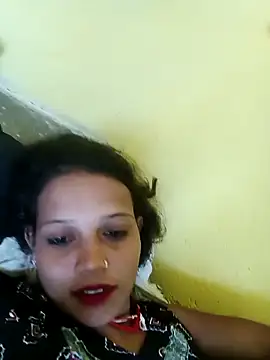 Snapshot of Chandni_Love143 chatting on October 18, 9:12 am Chandni Love143 online show from October 18, 9:12 am