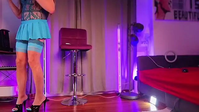 utopia2025 online show from June 13, 9:23 pm
