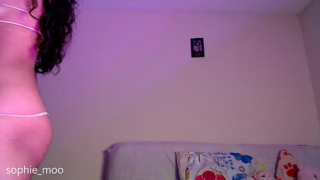 Sophie moo online show from September 19, 11:04 pm