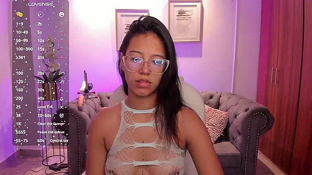 raven stonee online show from October 4, 3:23 am