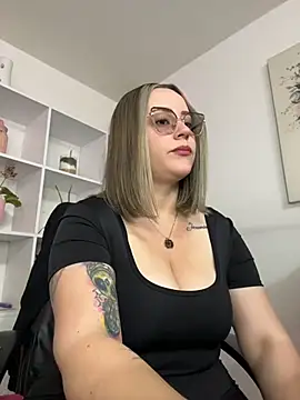 CurvyLust x online show from July 29, 1:11 pm