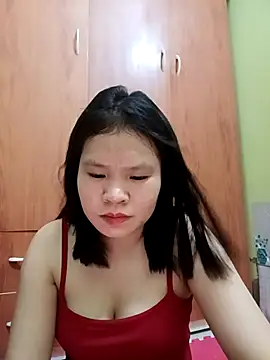 Snapshot of emyeuhss chatting on September 10, 1:44 pm emyeuhss online show from September 10, 1:44 pm