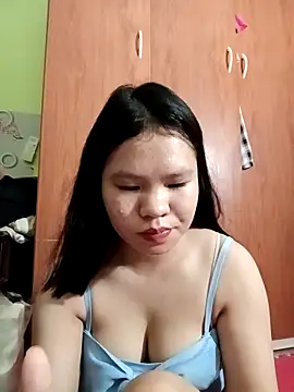 Snapshot of emyeuhss chatting on September 22, 5:55 pm emyeuhss online show from September 22, 5:55 pm