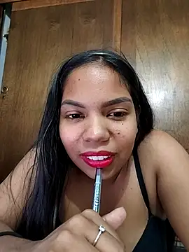 Snapshot of CloeeHills_ chatting on October 6, 12:49 am CloeeHills online show from October 6, 12:49 am