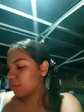 Snapshot of CloeeHills_ chatting on October 19, 6:48 am CloeeHills online show from October 19, 6:48 am