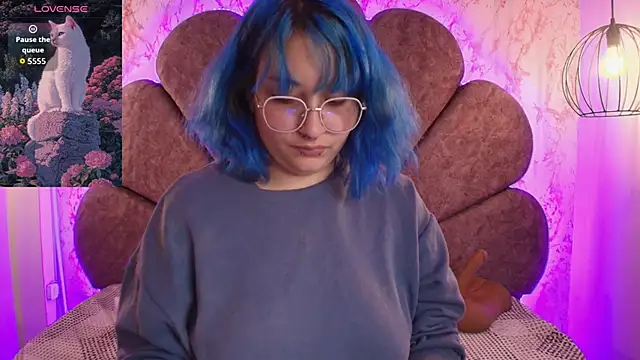 Lilith curvy online show from September 13, 7:33 pm