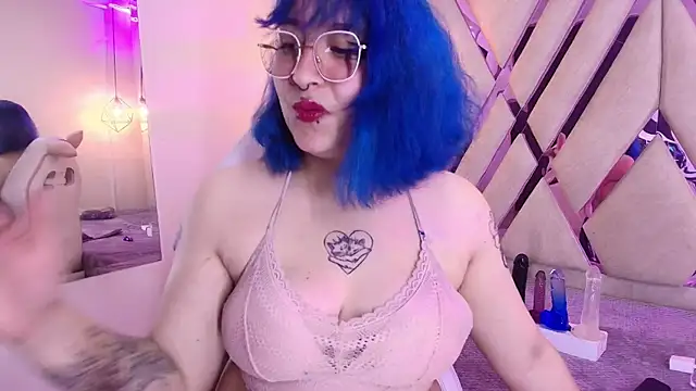 Lilith curvy online show from October 10, 3:33 am
