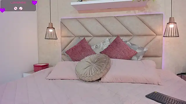 ValeryyWilliams online show from October 11, 11:58 am