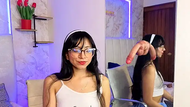 VioletxBloom online show from January 17, 8:16 pm